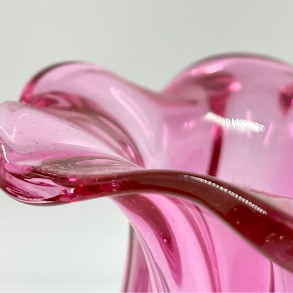 Teleflora Gift Violet Green Swirl Vase (Made in China) - Picture 8 of 11